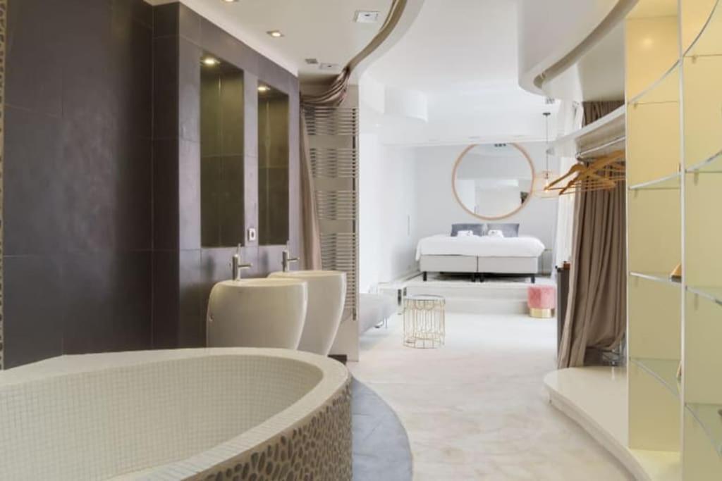 Magnifique Appartement Parisien - Marais Esterno foto