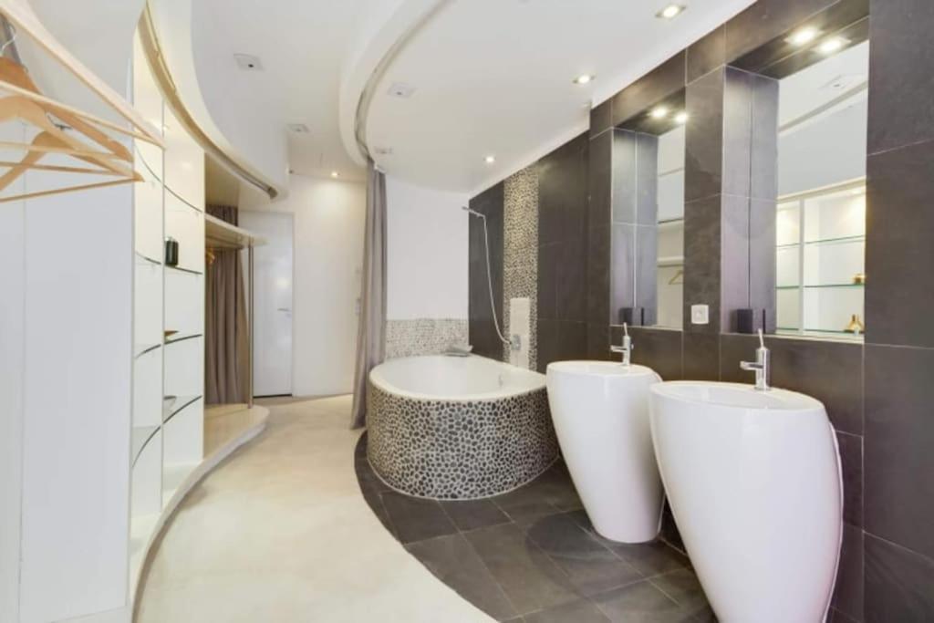 Magnifique Appartement Parisien - Marais Esterno foto